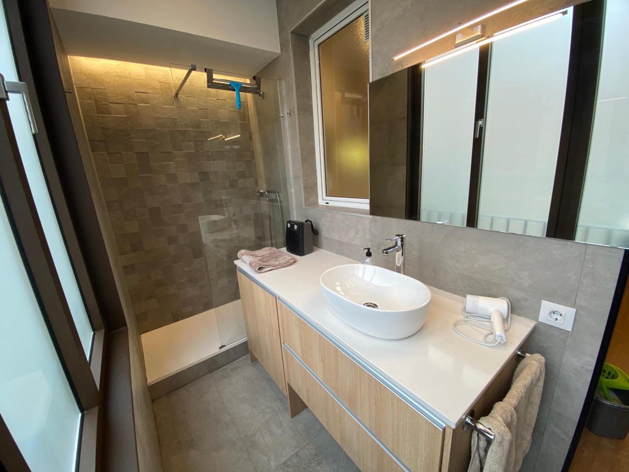 Spatious Luxe Apartment Paseo De Gracia Diagonal Barcellona Esterno foto